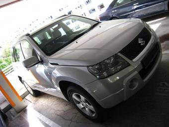 2005 Suzuki Escudo Photos