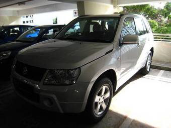 2005 Suzuki Escudo Pictures