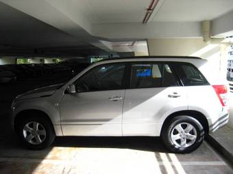 2005 Suzuki Escudo Photos