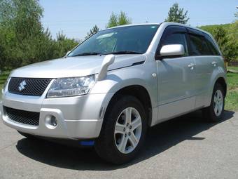 2005 Suzuki Escudo Photos