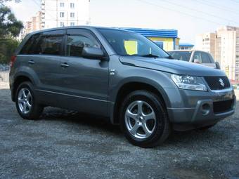 2005 Suzuki Escudo Photos