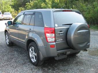 2005 Suzuki Escudo Photos