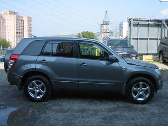2005 Suzuki Escudo Pictures