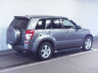 2005 Suzuki Escudo Pictures