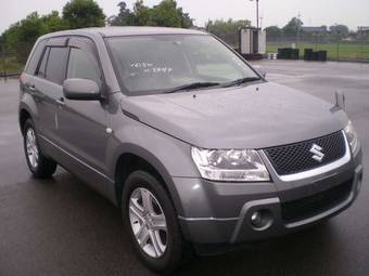 2005 Suzuki Escudo Photos