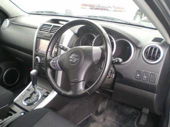 2005 Suzuki Escudo Pictures