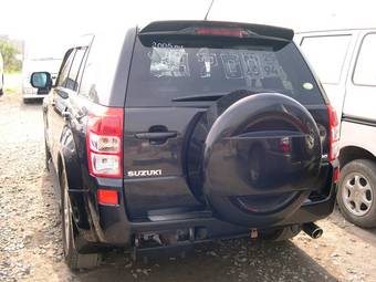 2005 Suzuki Escudo Photos