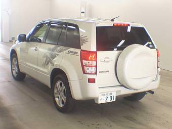 2005 Suzuki Escudo Images