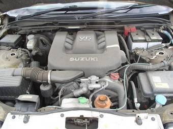 2005 Suzuki Escudo Photos