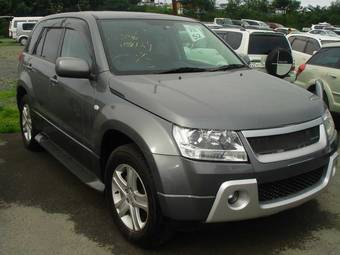 2005 Suzuki Escudo Photos