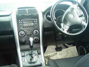 2005 Suzuki Escudo Pictures