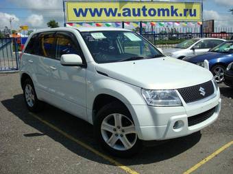 2005 Suzuki Escudo Photos