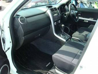 2005 Suzuki Escudo Pictures