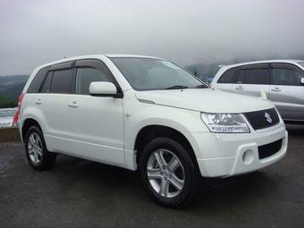 2005 Suzuki Escudo Photos