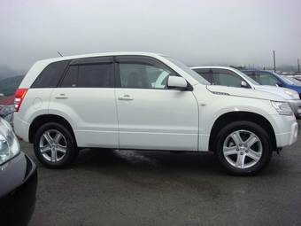2005 Suzuki Escudo Pictures