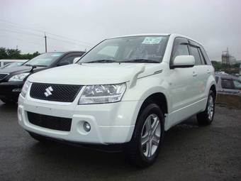 2005 Suzuki Escudo Pictures