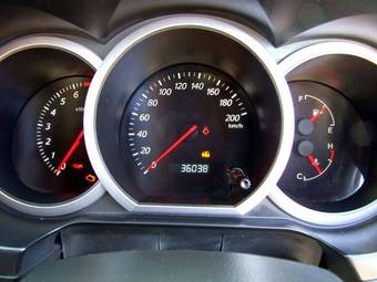 2005 Suzuki Escudo Pictures