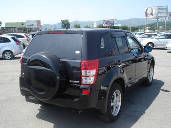 2005 Suzuki Escudo Photos