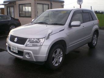 2005 Suzuki Escudo Photos