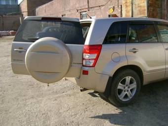 2005 Suzuki Escudo Photos