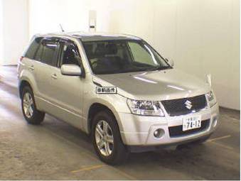 2005 Suzuki Escudo Photos