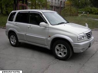 2005 Suzuki Escudo Photos