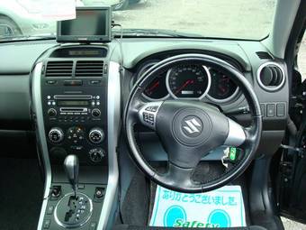 2005 Suzuki Escudo Pictures