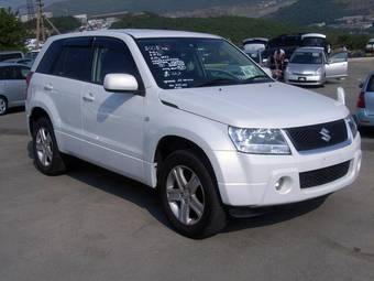 2005 Suzuki Escudo Pictures