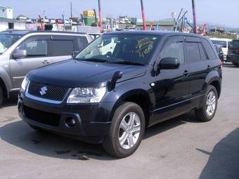 2005 Suzuki Escudo Photos