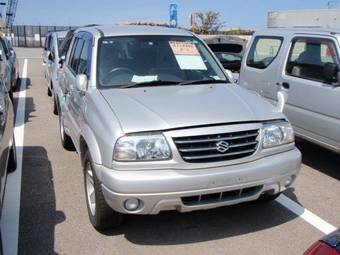 2005 Suzuki Escudo Photos