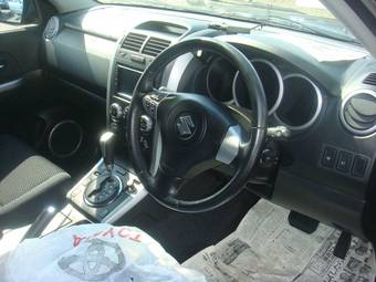 2005 Suzuki Escudo Pictures