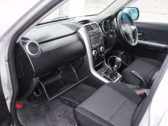 2005 Suzuki Escudo Photos