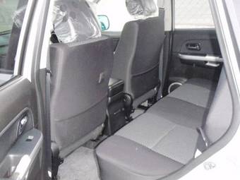 2005 Suzuki Escudo Pictures