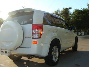 2005 Suzuki Escudo Photos