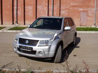 2005 Suzuki Escudo Photos