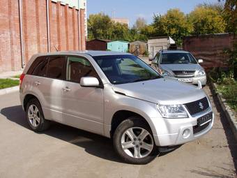 2005 Suzuki Escudo Photos