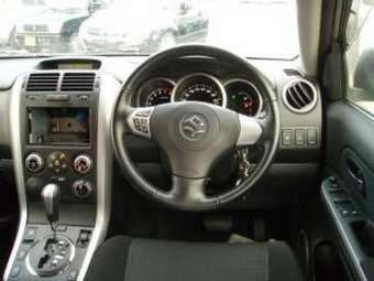 2006 Suzuki Escudo Photos