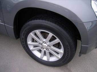 2006 Suzuki Escudo Photos