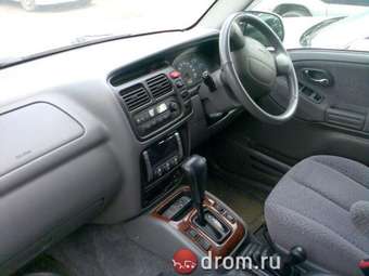 2001 Suzuki Grand Escudo Photos