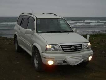 2001 Suzuki Grand Escudo Pictures