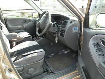 2001 Suzuki Grand Escudo Pics