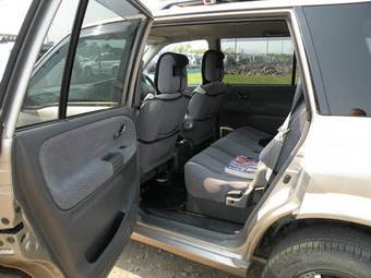 2001 Suzuki Grand Escudo Images