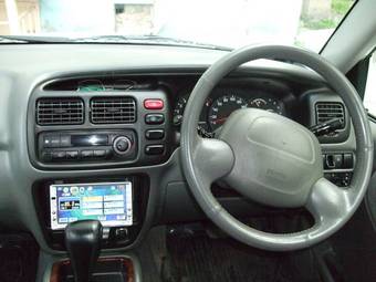2001 Suzuki Grand Escudo Photos