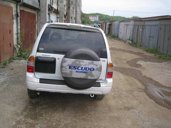 2001 Suzuki Grand Escudo Pics