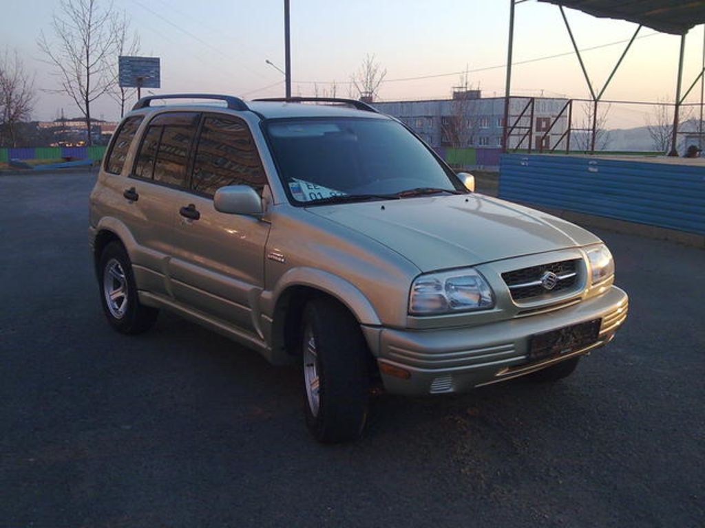 1999 Suzuki Grand Vitara specs mpg, towing capacity, size