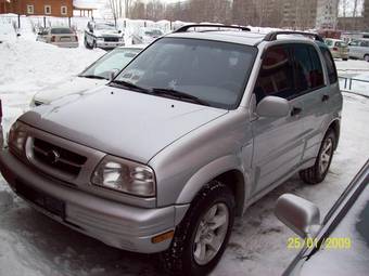 2000 Suzuki Grand Vitara Photos