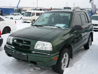 2000 Suzuki Grand Vitara Photos