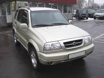 2000 Suzuki Grand Vitara Pics