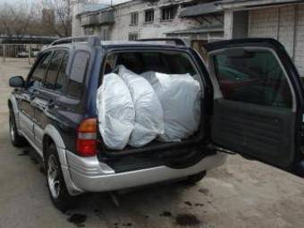 2000 Suzuki Grand Vitara Pics