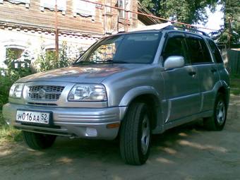 2000 Suzuki Grand Vitara Photos